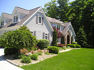 Landscapers and Lawncare Services in Daytona Beach, FL